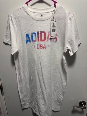 adidas White Short-Sleeve Tshirt dress with Blue-to-Pink Gradient Logo